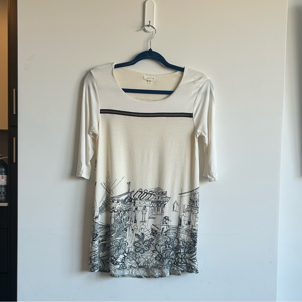 Anthropologie Cream & White Cityscape Graphic Tee, Size S